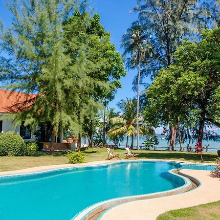 Villa Miracle Rawai Экстерьер фото