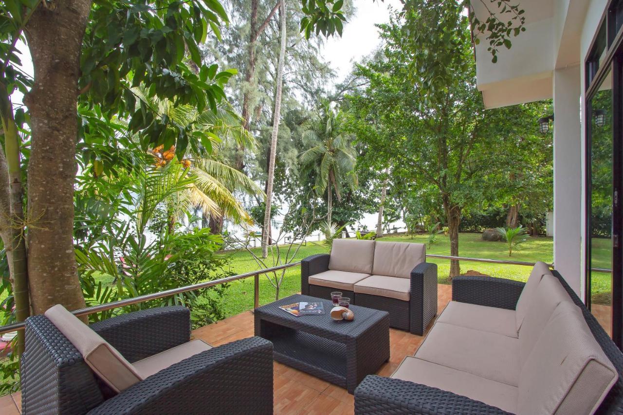 Villa Miracle Rawai Экстерьер фото