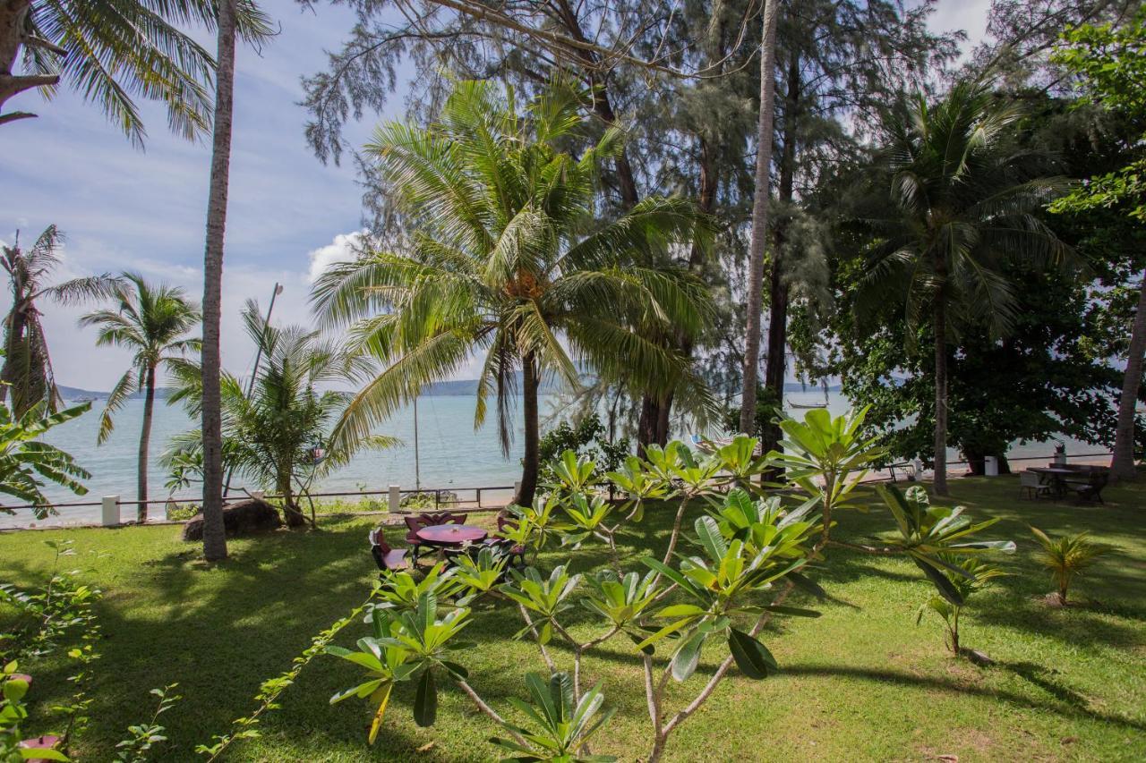 Villa Miracle Rawai Экстерьер фото