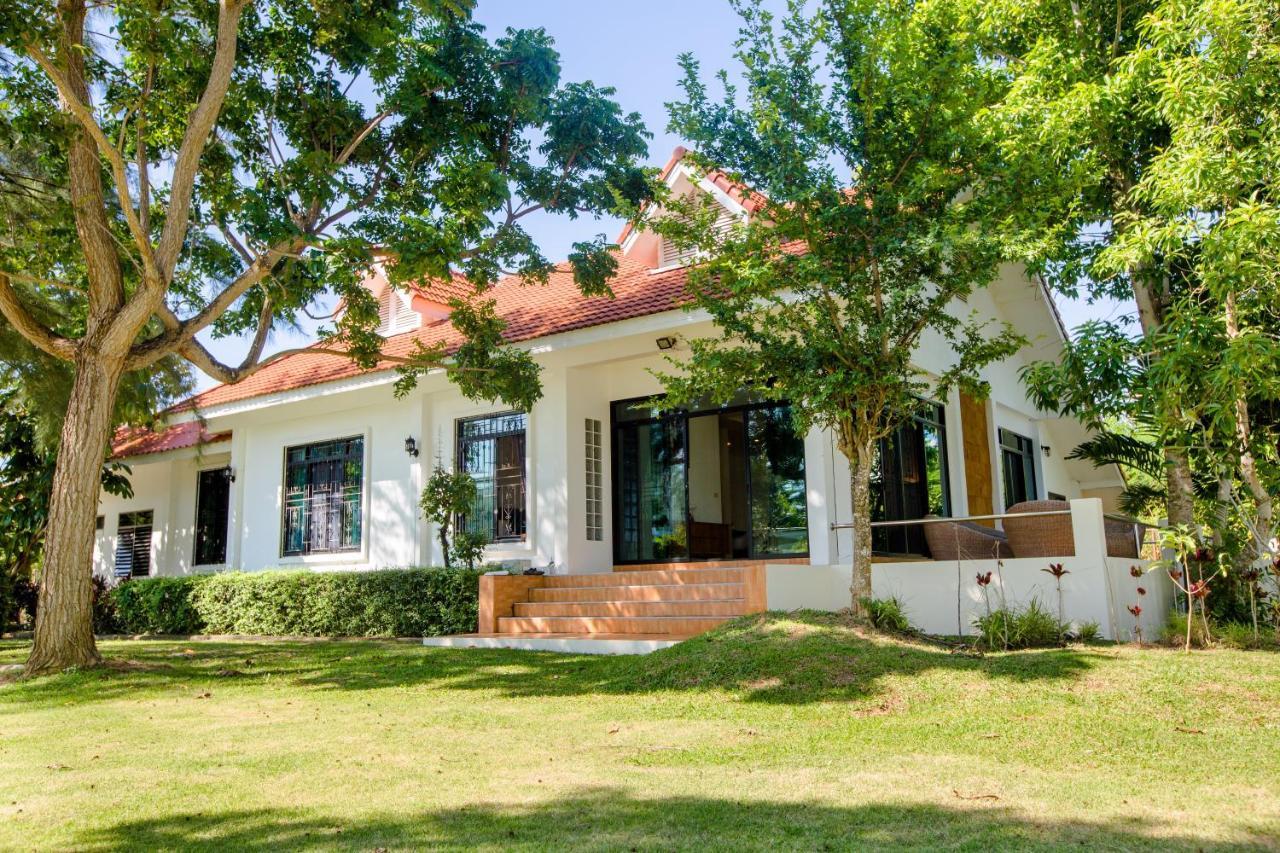 Villa Miracle Rawai Экстерьер фото