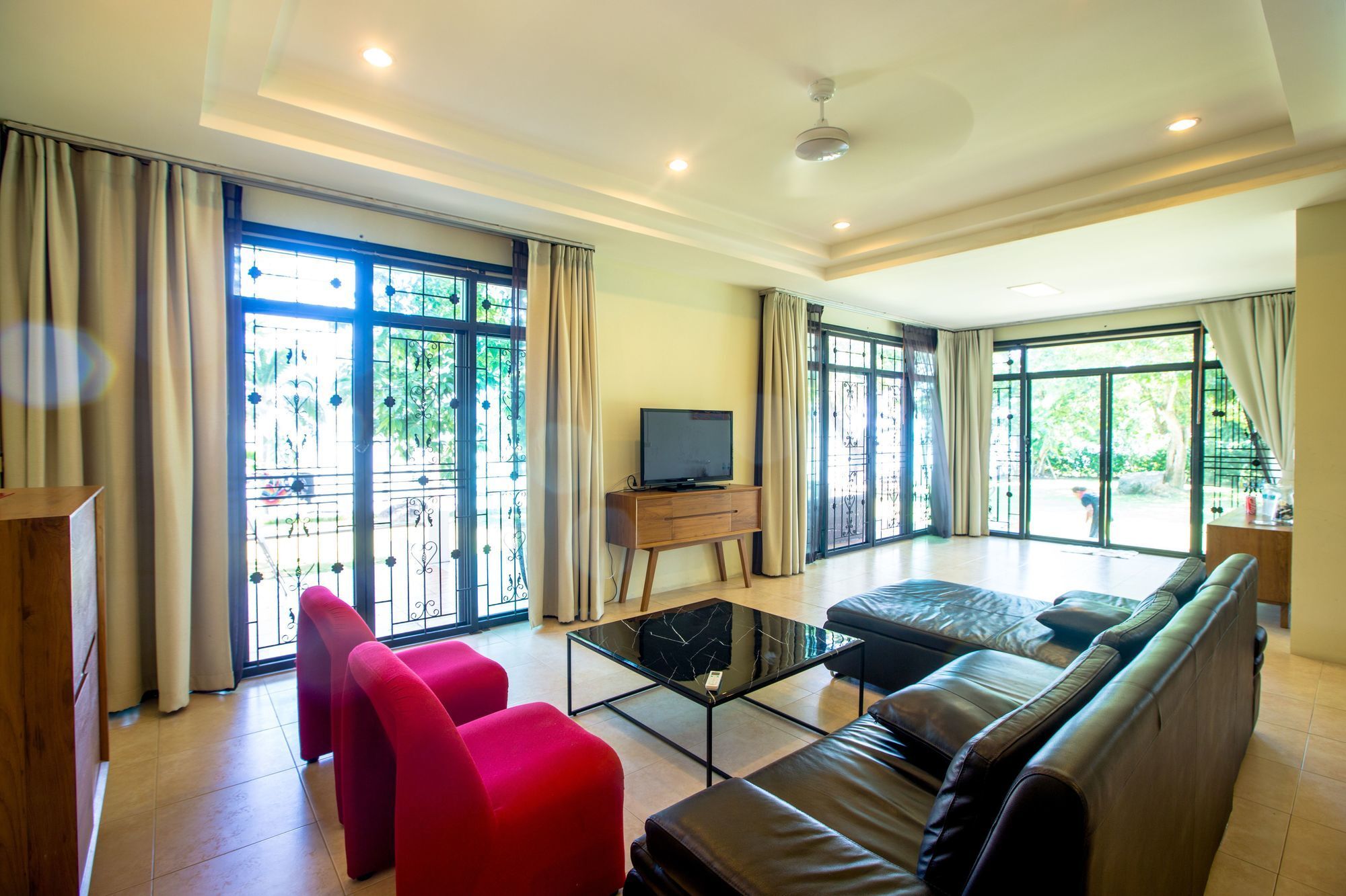 Villa Miracle Rawai Экстерьер фото
