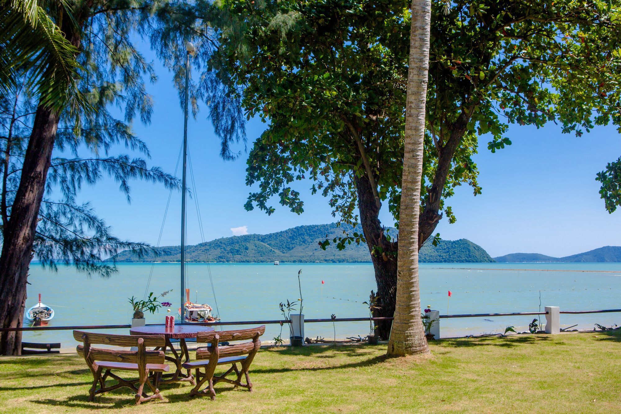 Villa Miracle Rawai Экстерьер фото