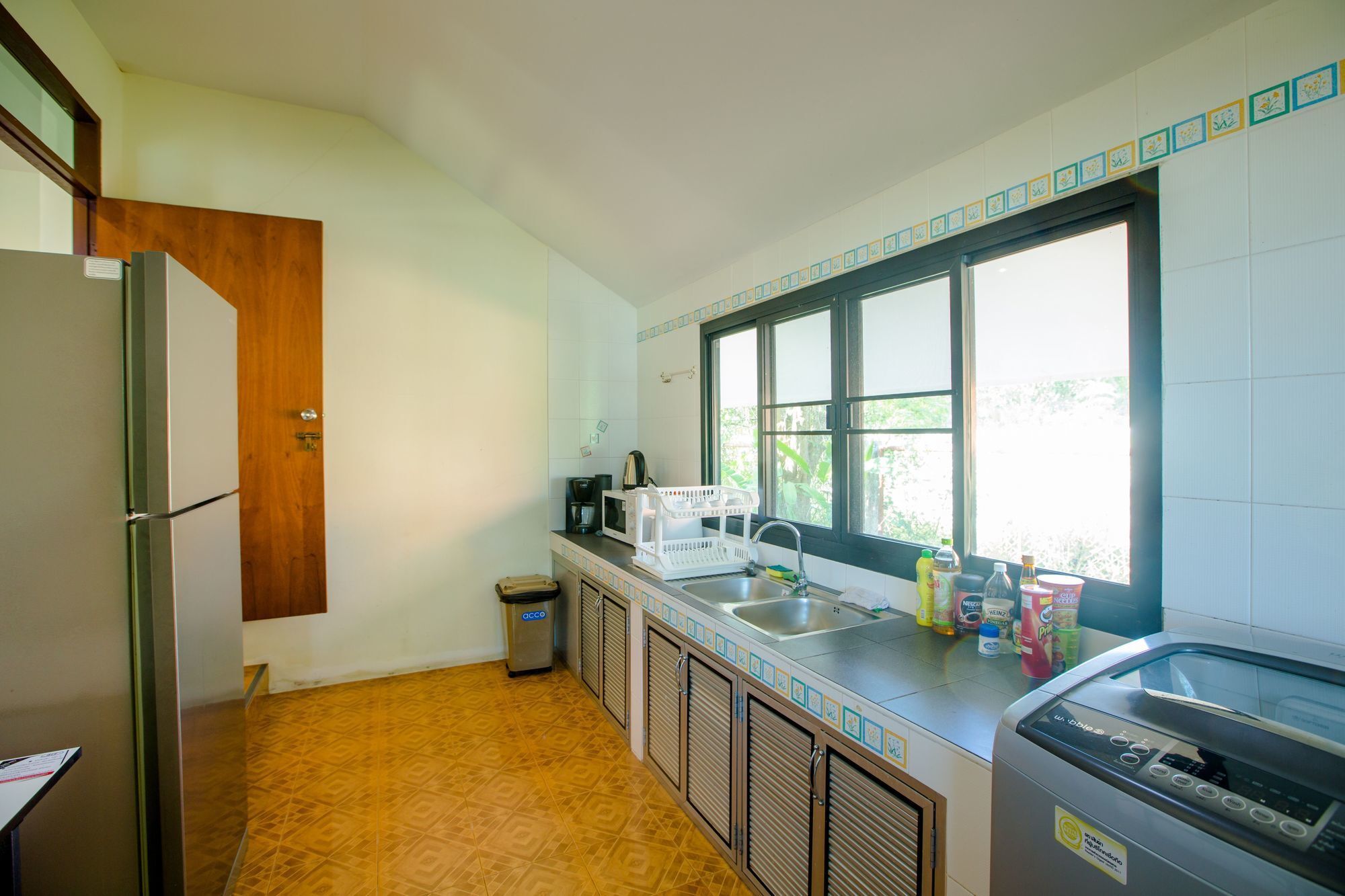 Villa Miracle Rawai Экстерьер фото